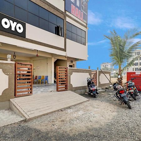 Hotel Oyo Vnr Convention Guntūr Exteriér fotografie