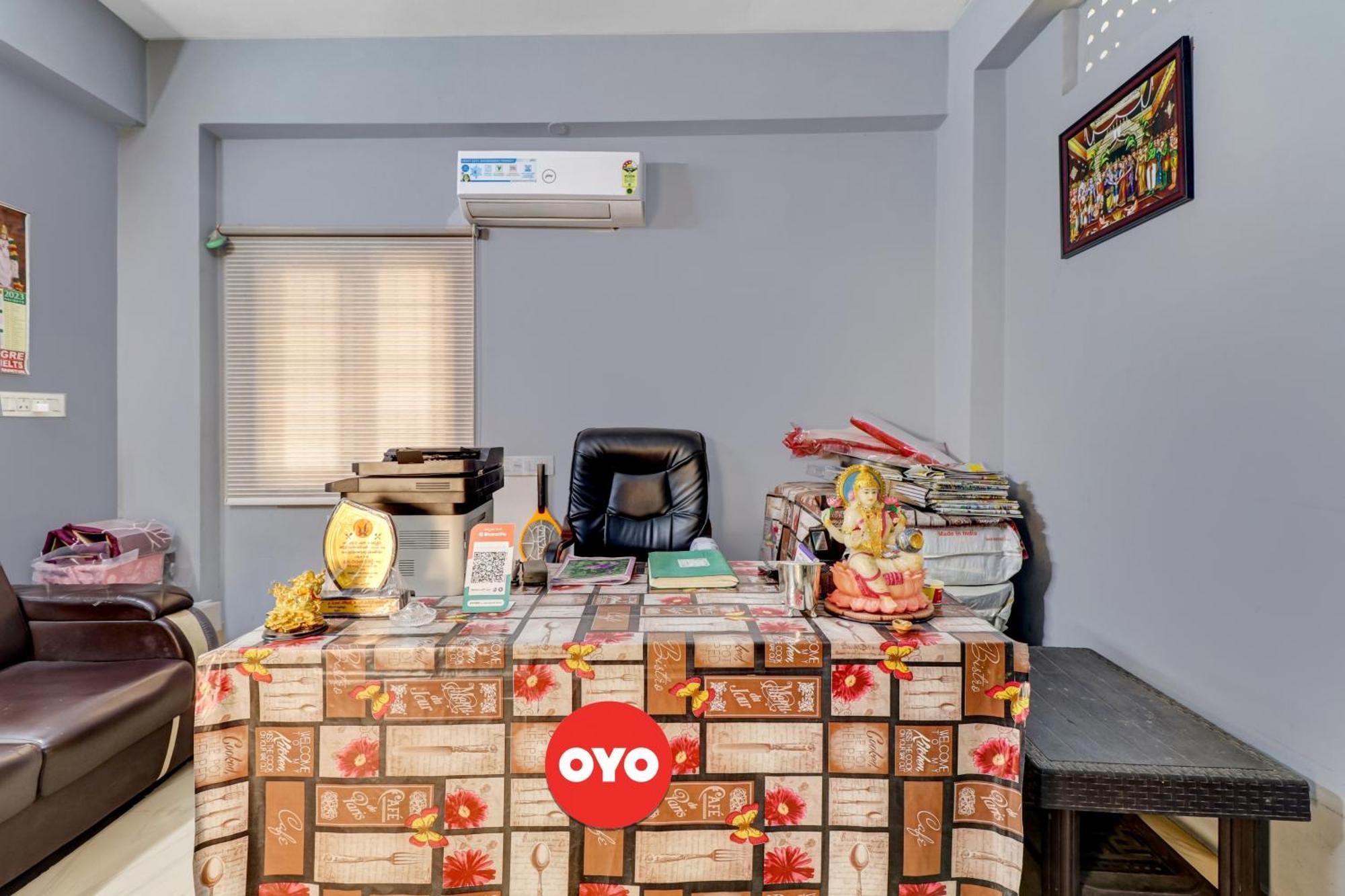 Hotel Oyo Vnr Convention Guntūr Exteriér fotografie