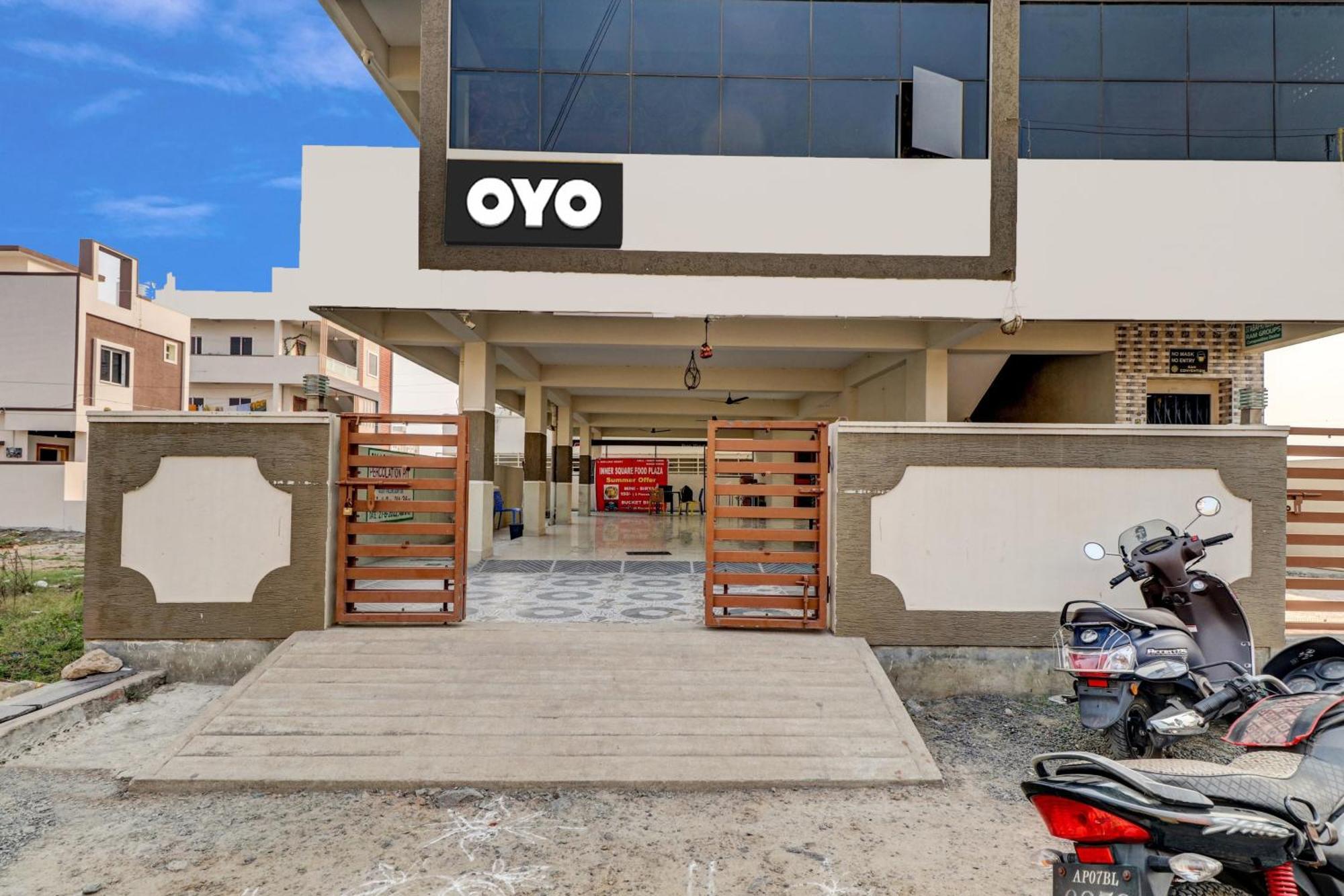 Hotel Oyo Vnr Convention Guntūr Exteriér fotografie